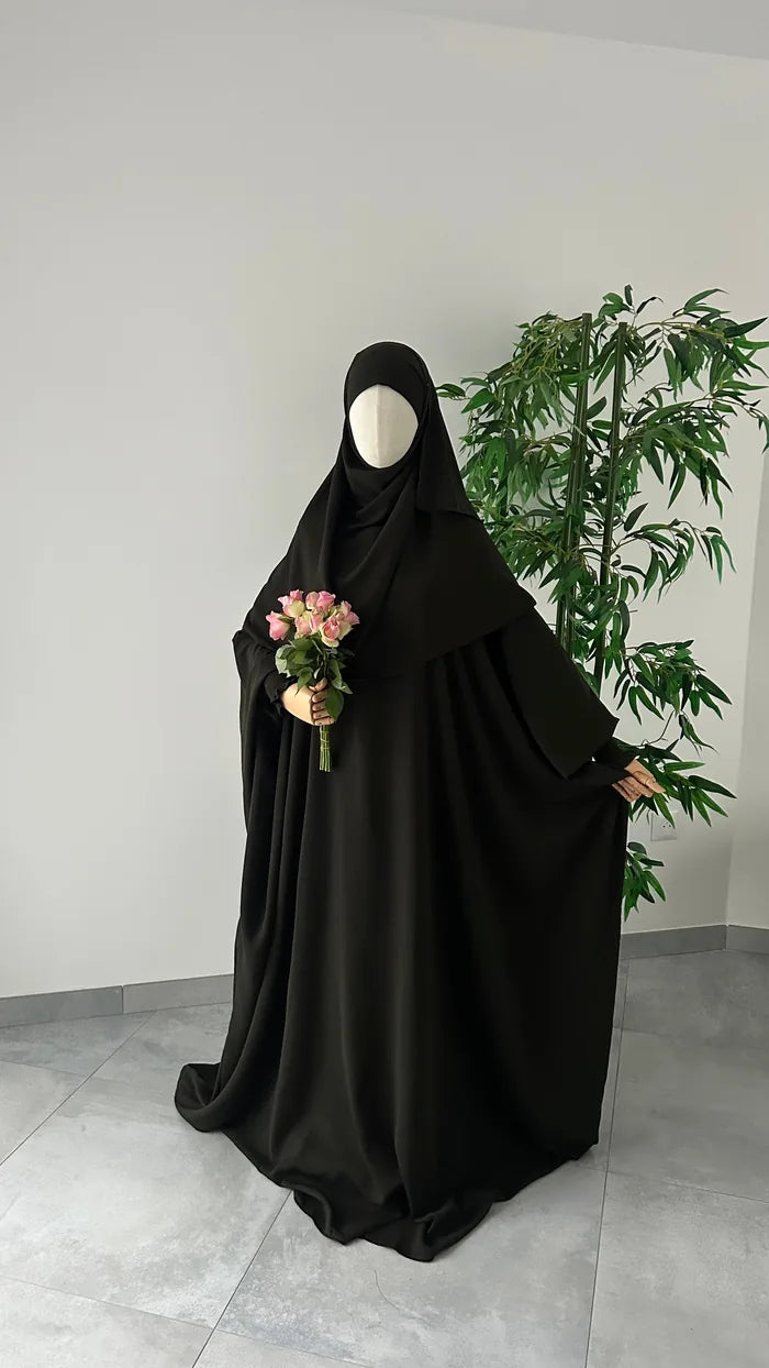 Ensemble Nissah Mastoura Kaki — Dar Nūr