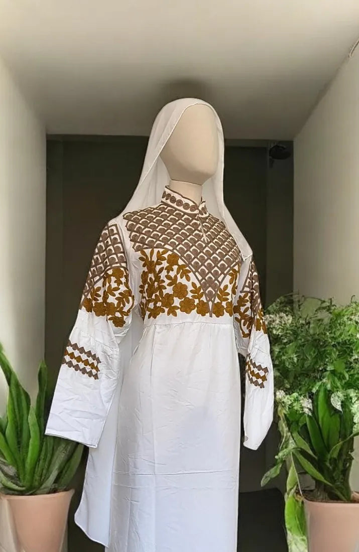 Abaya Nilla Blanc & Or — Dar Nūr