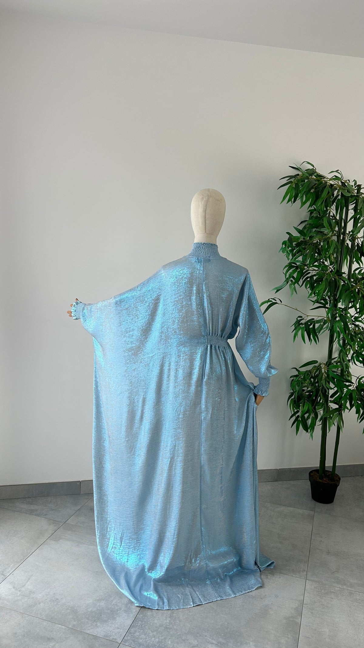 Abaya Nouha Bleu Ciel — Dar Nūr