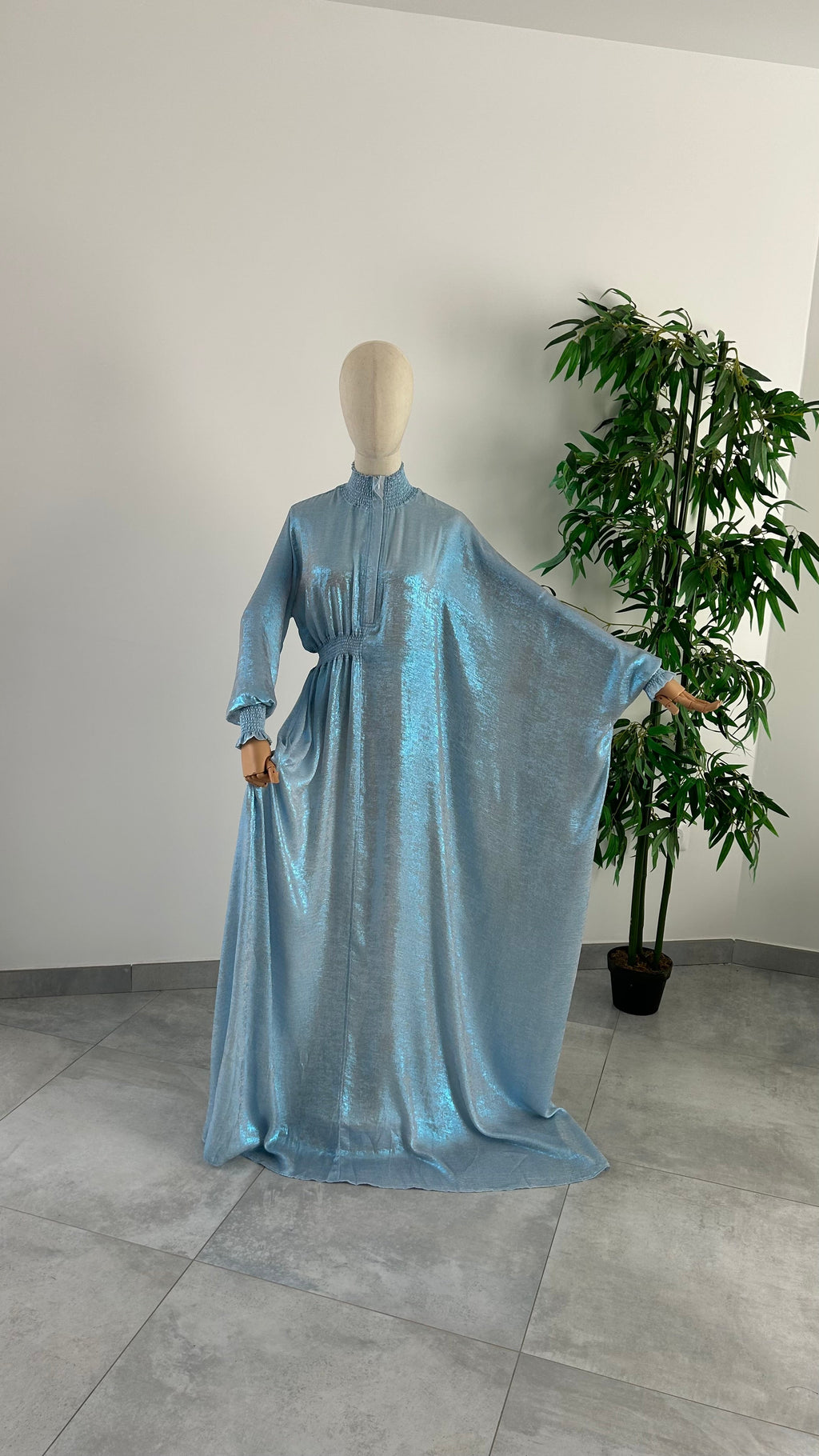Abaya Nouha Bleu Ciel — Dar Nūr