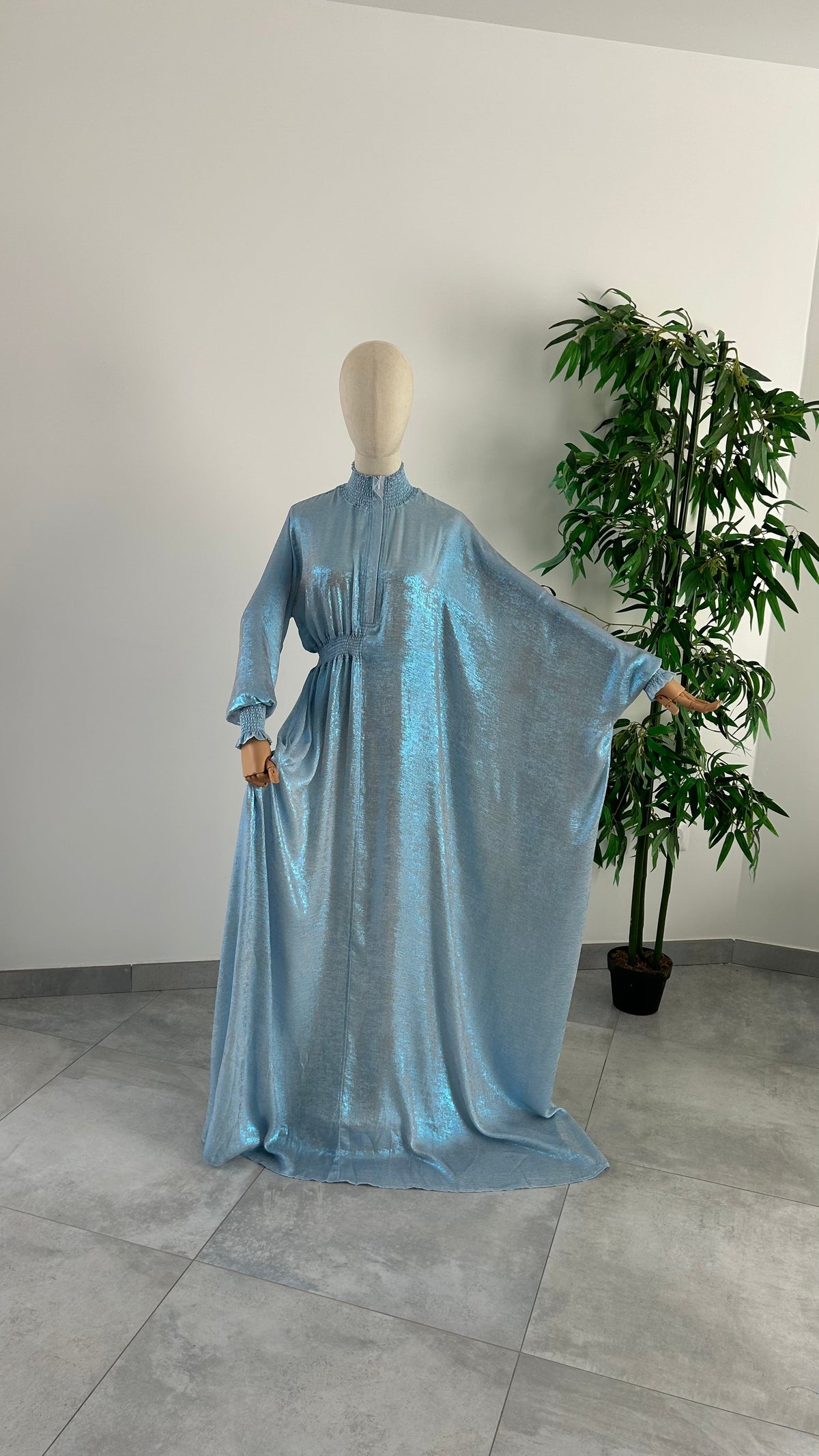 Abaya Nouha Bleu Ciel — Dar Nūr