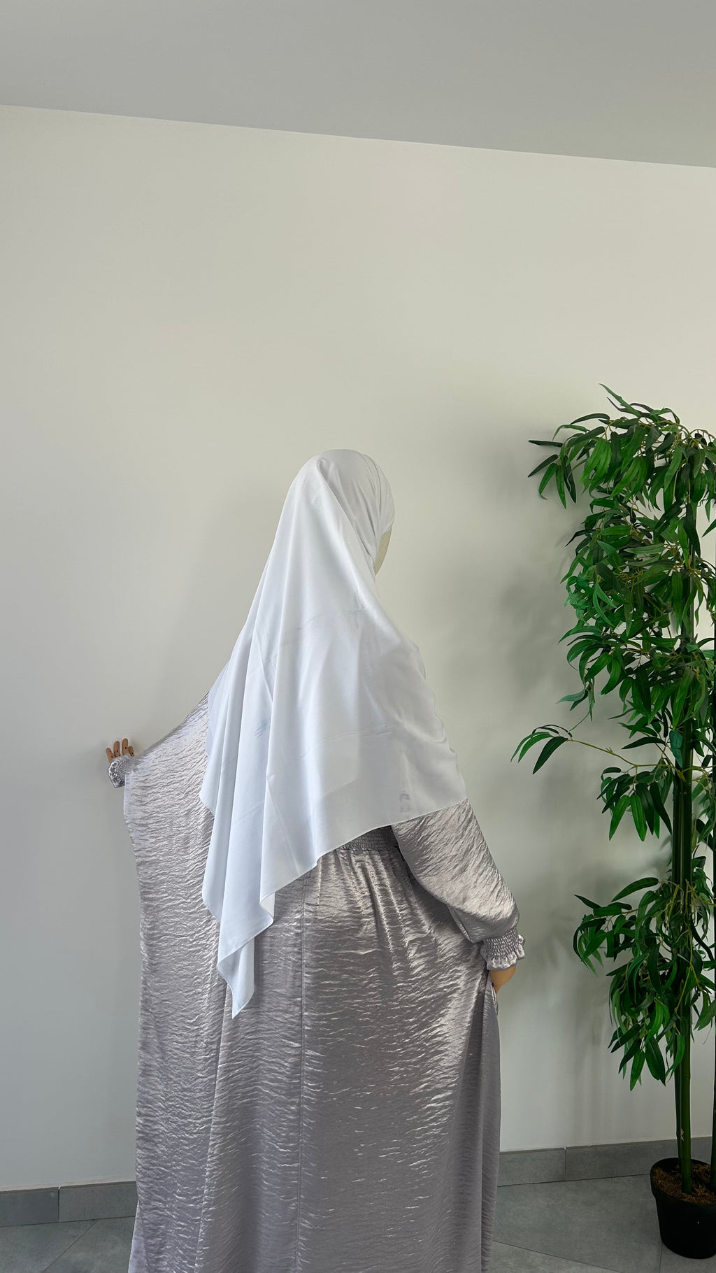 Abaya Nouha Gris Argenté — Dar Nūr